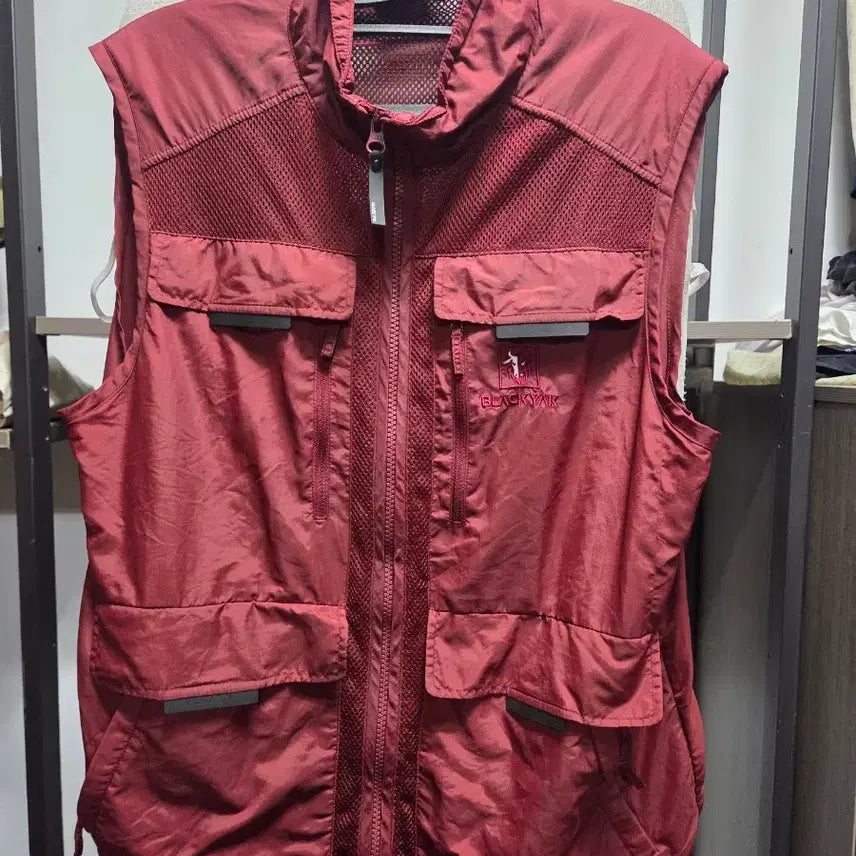 [BUNJANG] Blackyak Vest Wine Color / 블랙야크 조끼 와인색