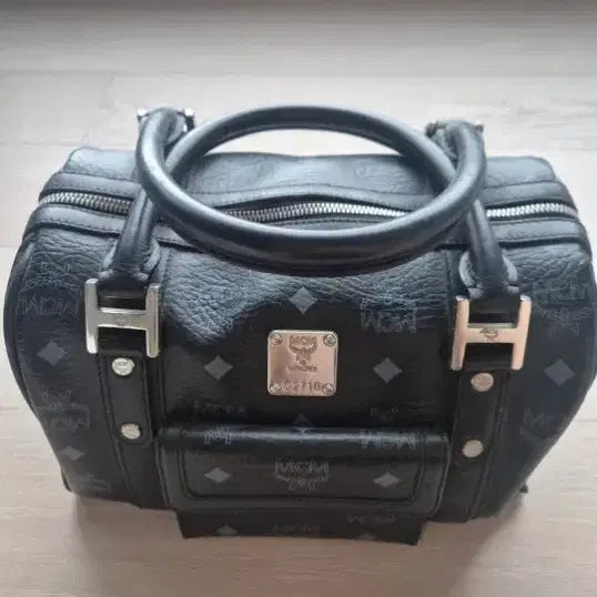 [BUNJANG] MCM Visetos Boston Bag Black / MCM 비세토스 보스턴백 블랙