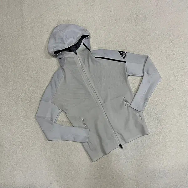 [BUNJANG] Adidas Women's Functional Hooded Zip-Up Jacket XS / XS 아디다스 여성 기능성 후드집업 자켓 B.2480