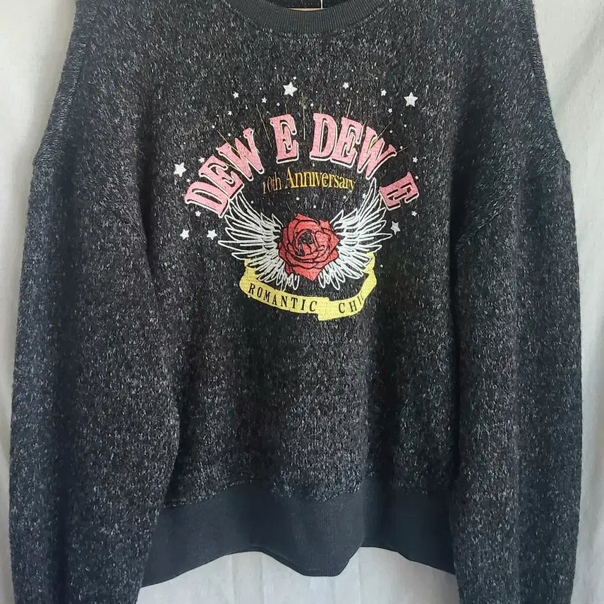 [BUNJANG] DEW E DEW E Acrylic Sweatshirt Knit Unisex FREE / 미사용 듀이듀이 아크릴 맨투맨 니트 공용 FREE