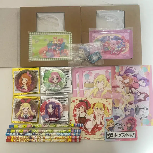 [BUNJANG] Aikatsu! Goods Bundle Set: Gacha Can Badge, Sticker, Postcard, Pencil / [일괄]아이카츠 굿즈 가챠캔뱃지스티커엽서연필고전티켓아크릴