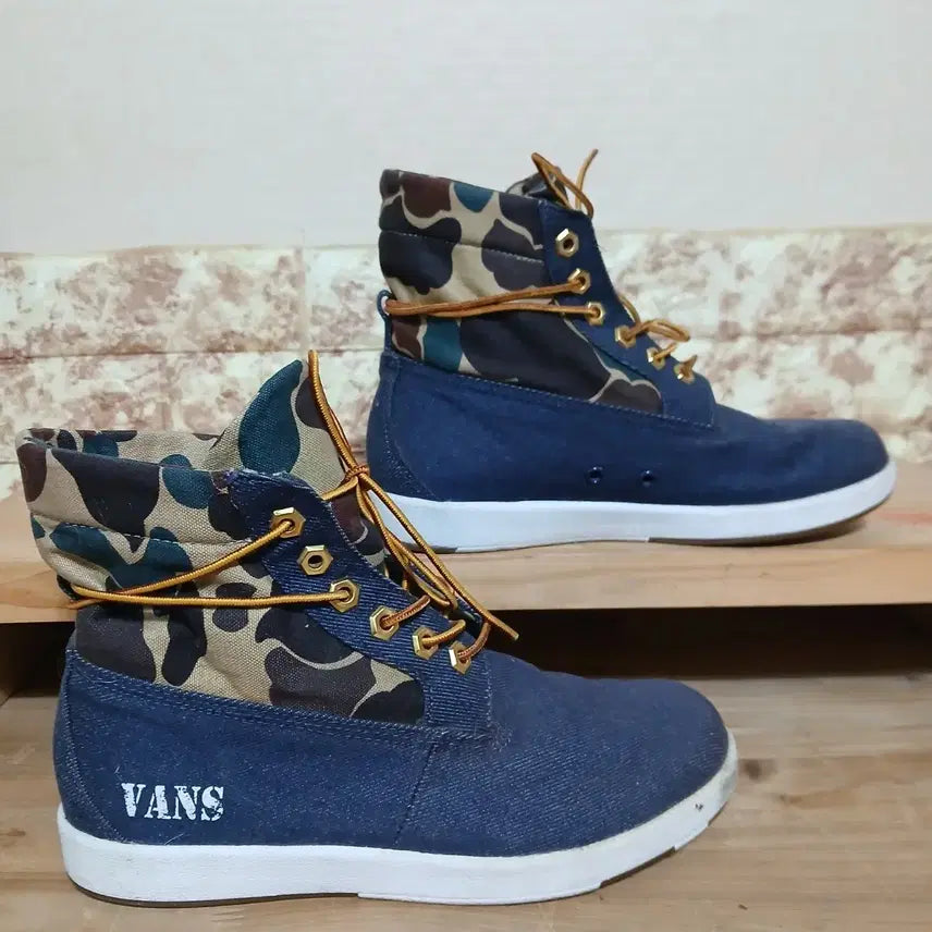 [BUNJANG] Vans Camo Denim High Top Boots / (156) 반스 카모 데님 하이탑 부츠 250