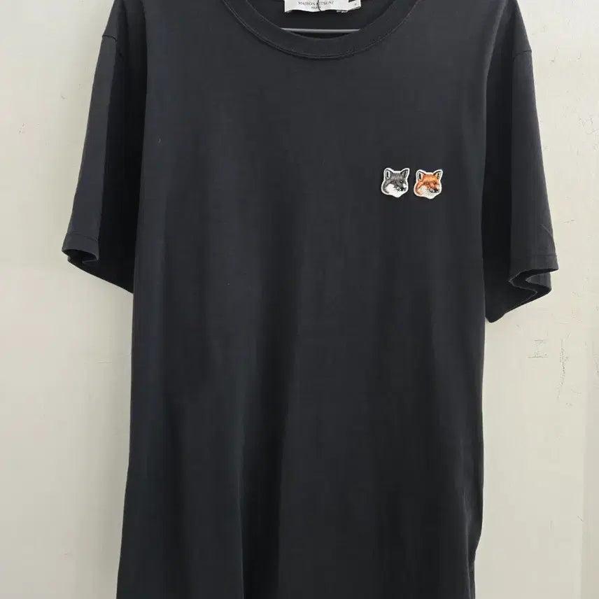 [BUNJANG] Maison Kitsuné Double Fox Head Patch Classic Short Sleeve T-Shirt Charcoal M / 메종키츠네 더블 폭스 헤드 패치 클래식 반팔 티셔츠