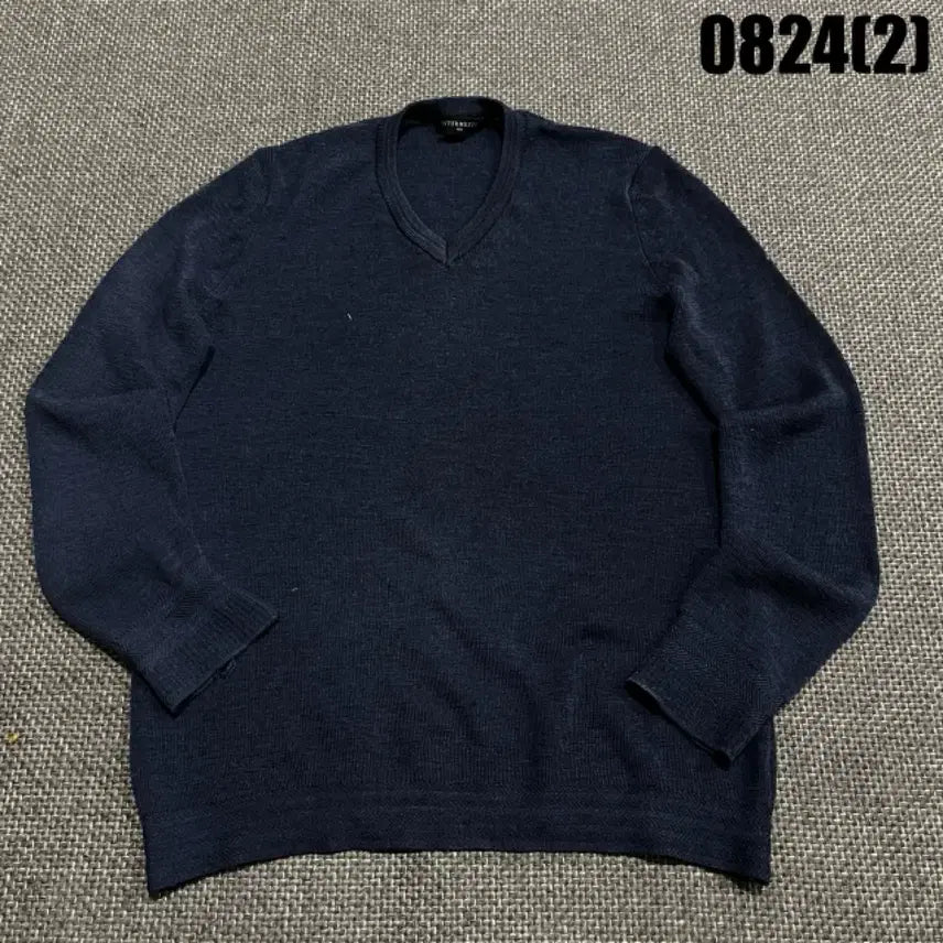 [BUNJANG] Intermezzo Navy V-Neck Knit Size L / 인터메조 네이비 V넥 니트 l