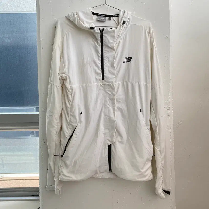[BUNJANG] New Balance Hooded Windbreaker Jacket / (L) 뉴발란스 후드 바람막이 자켓