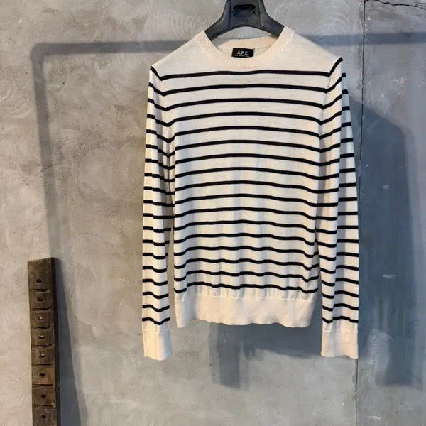 [BUNJANG] A.P.C. Striped Knit Women's Size M-L / APC 아페쎄 스트라이프 니트 여성66-77