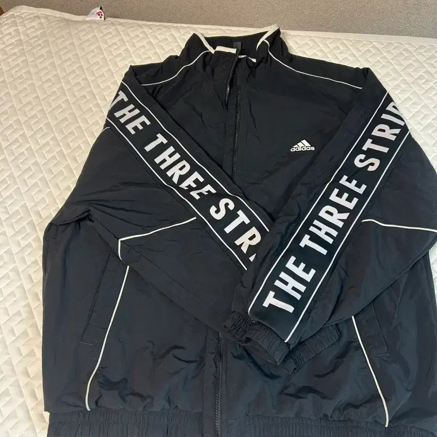 [BUNJANG] Adidas Black Track Top XL / 아디다스 블랙 트랙탑 XL