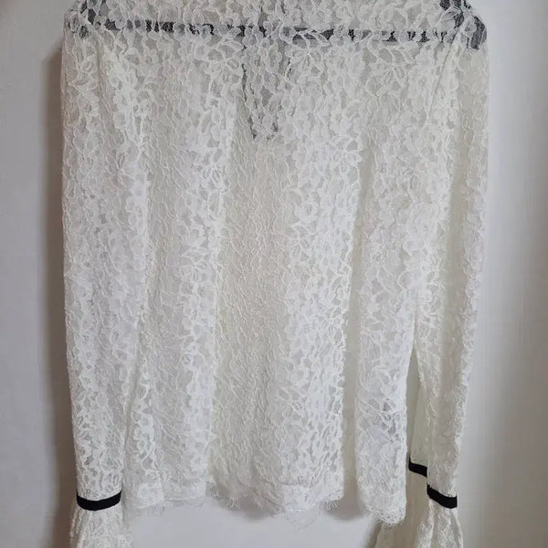 [BUNJANG] Lucky Chouette White See-Through Lace Blouse / 럭키슈에뜨 화이트 시스루 레이스 블라우스