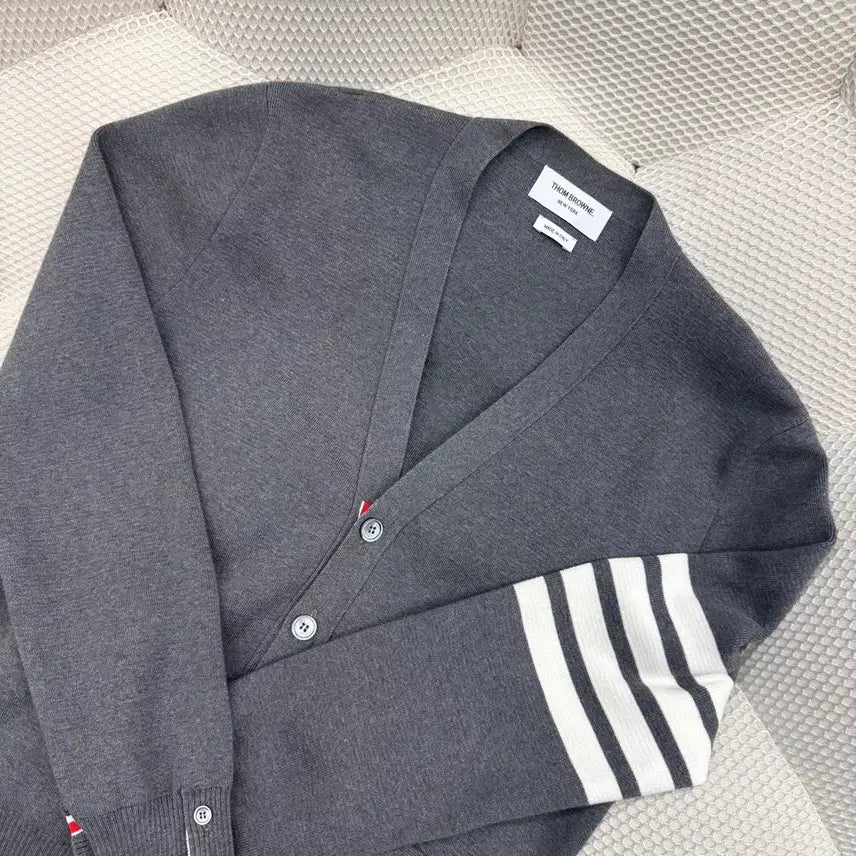 [BUNJANG] Thom Browne Diagonal Stripe Milano Stitch Cardigan / 톰브라운 사선완장 밀라노스티치 가디건