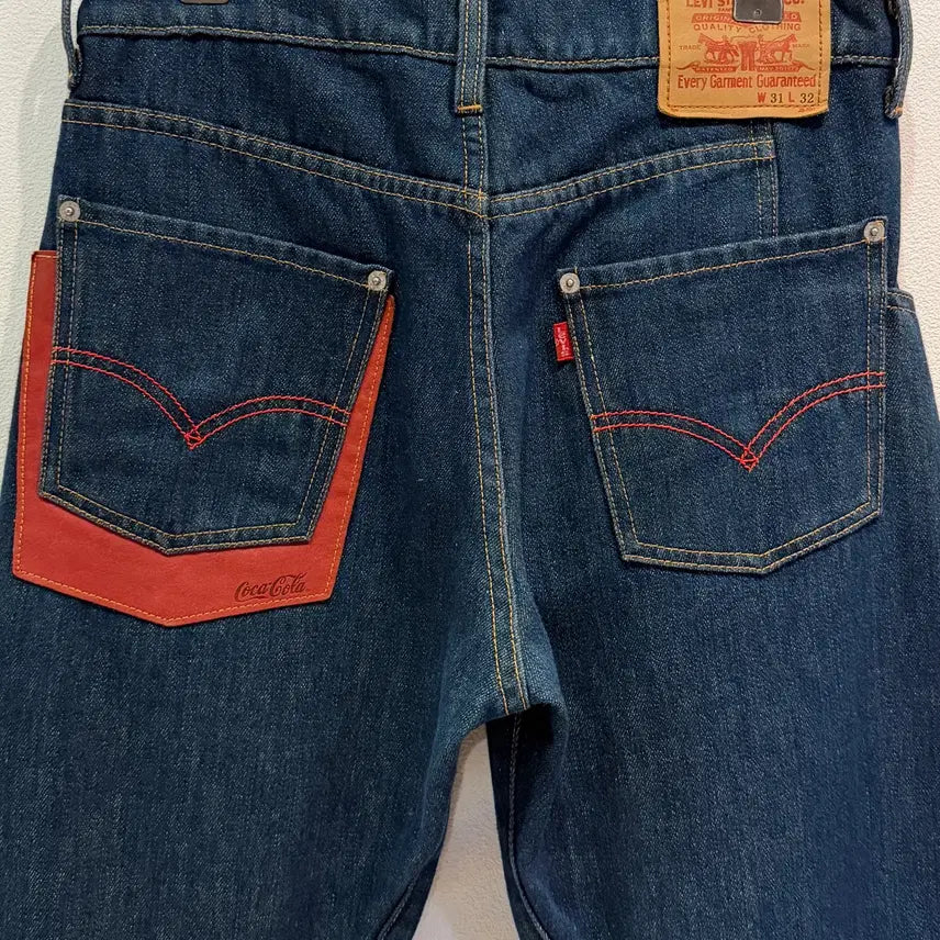 [BUNJANG] Levi's x Coca-Cola Denim Jeans (Size 31) / Levi's x Coca-Cola Denim Jeans (31)