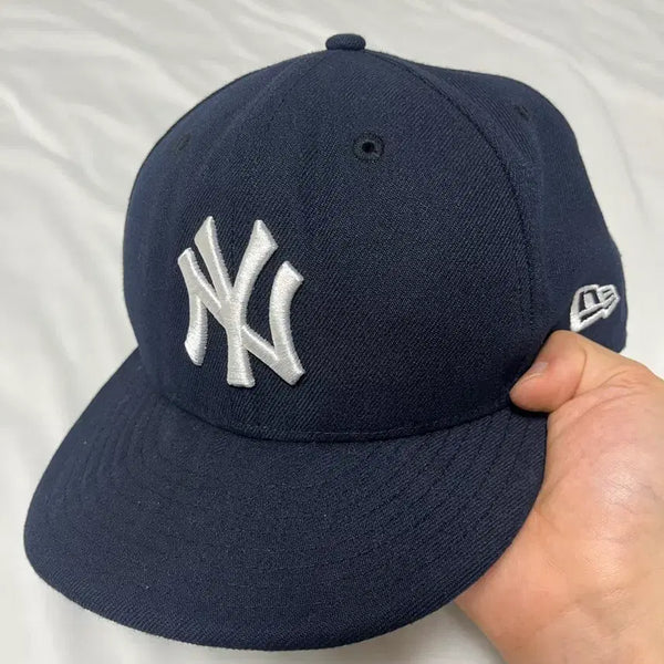[BUNJANG] New Era MLB New York Yankees Authentic 59FIFTY Cap / 뉴에라 MLB 뉴욕양키스 어센틱 59FIFTY