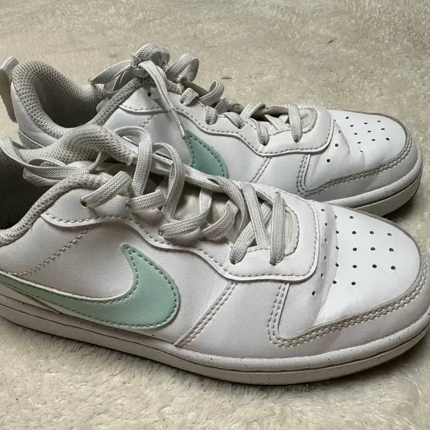 [BUNJANG] Nike Court Borough Low Mint Swoosh White / 나이키 코트 버로우 로우 민트 스우시 화이트 225