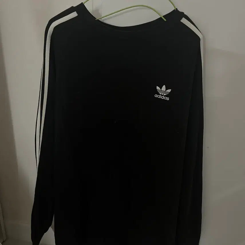 [BUNJANG] Adidas Men's Slim Fit Sweatshirt Black / 아디다스 맨투맨 슬림핏 블랙
