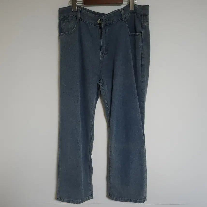 [BUNJANG] Men's Semi-Wide Denim Pants - Medium Wash / (새상품) 남성 세미 와이드 데님 팬츠 중청 청바지 31/32