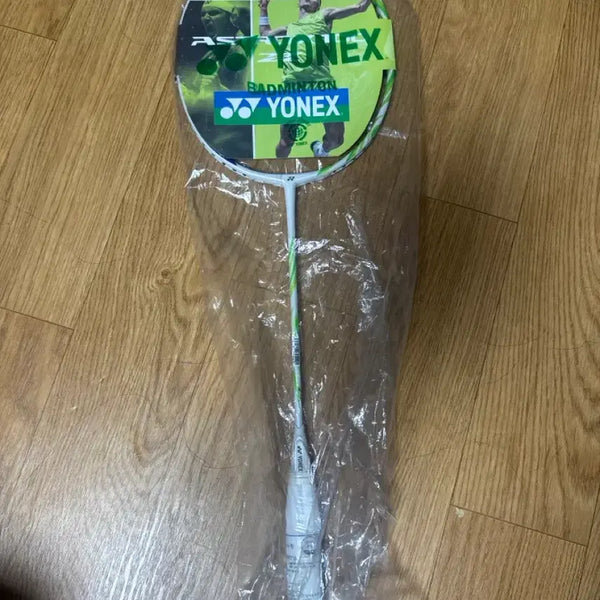 [BUNJANG] Yonex Astrox 100ZZ Badminton Racket / 아스트록스 100zz