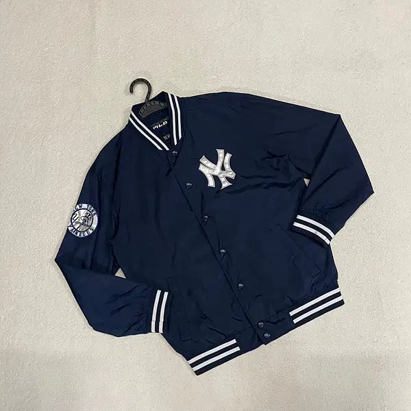 [BUNJANG] MLB New York Yankees Bomber Baseball Stadium Jacket / M MLB 뉴욕양키즈 봄버 야구 스타디움 자켓 B.2489