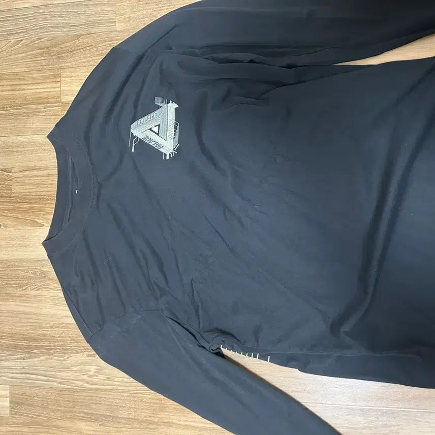 [BUNJANG] Palace Long Sleeve / 팔라스 롱슬리브