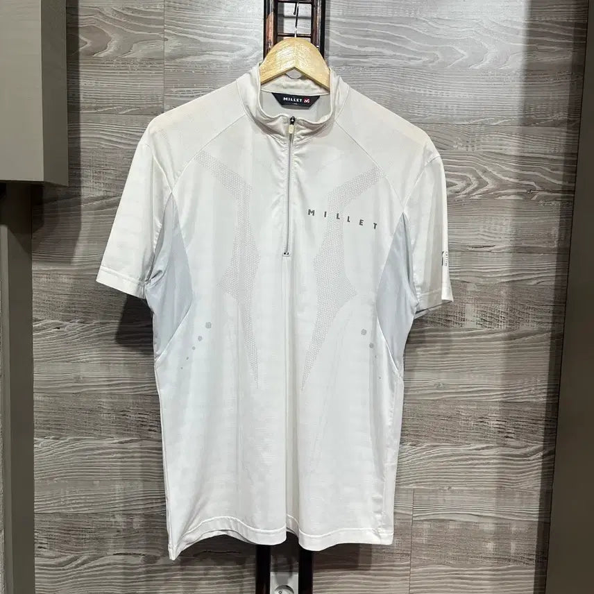 [BUNJANG] Millet Functional Half-Zip Short Sleeve T-Shirt / 밀레 기능성 하프집업 반팔티 (nbb763