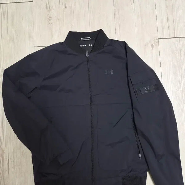 [BUNJANG] Under Armour Golf Blouson Jacket / 언더아머 골프 블루종 자켓 (95)