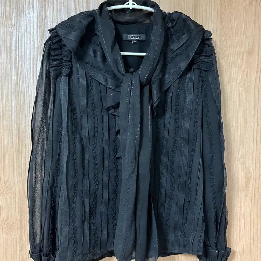 [BUNJANG] EGOIST Black Frill Blouse 55 / EGOIST 블랙 프릴 블라우스 55