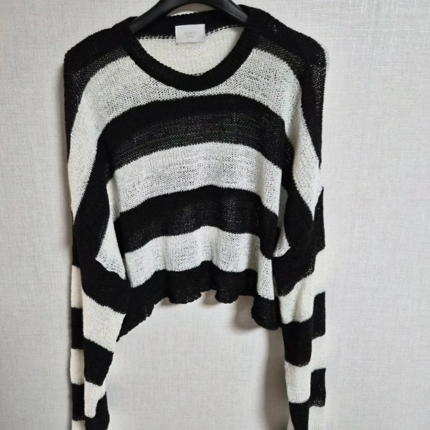 [BUNJANG] Striped Crop Knit Top / 단가라 크롭 니트 블랙/화이트