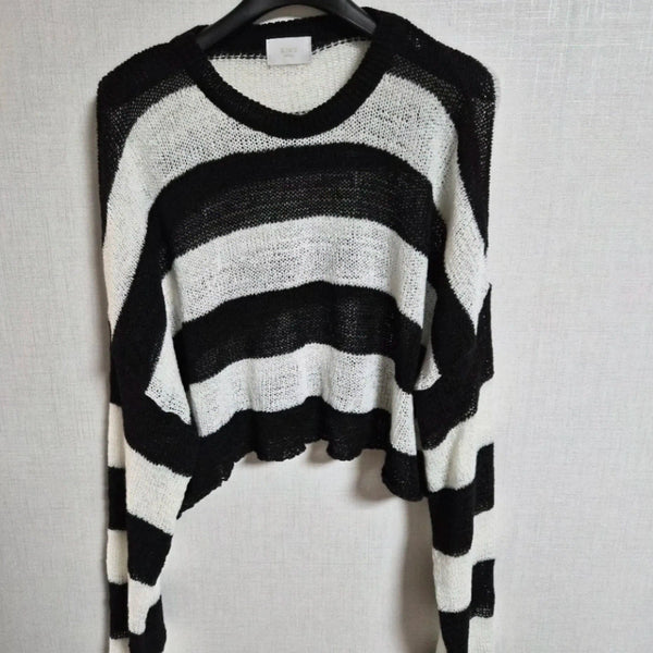 [BUNJANG] Striped Crop Knit Top / 단가라 크롭 니트 블랙/화이트