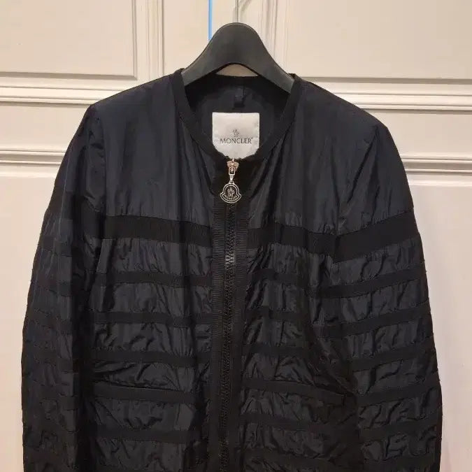 [BUNJANG] Moncler Carmine Windbreaker Black / 몽클레어 카르민 바람막이