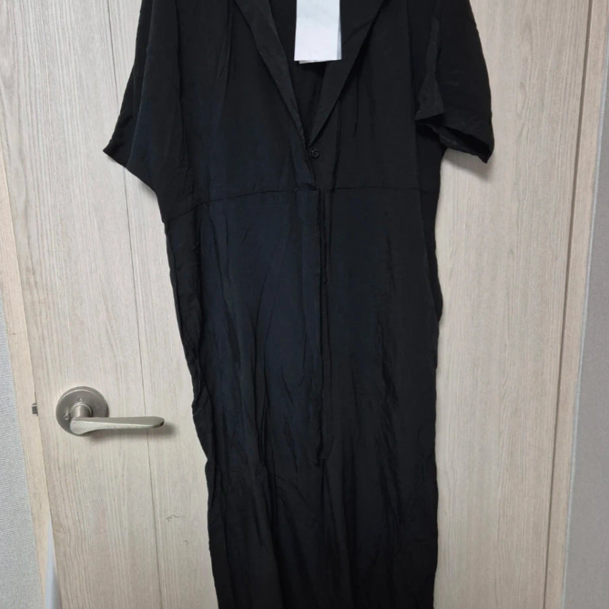 [BUNJANG] CHAK Short Sleeve Black Jumpsuit / CHAK 반팔 블랙 점프슈트 새상품