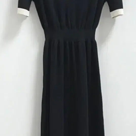 [BUNJANG] G-Cut Knit Dress / 지컷 니트 원피스