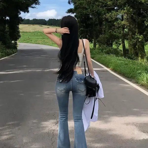 [BUNJANG] Low-Rise Bootcut Denim Jeans / 뒷포켓 로우라이즈 부츠컷 데님