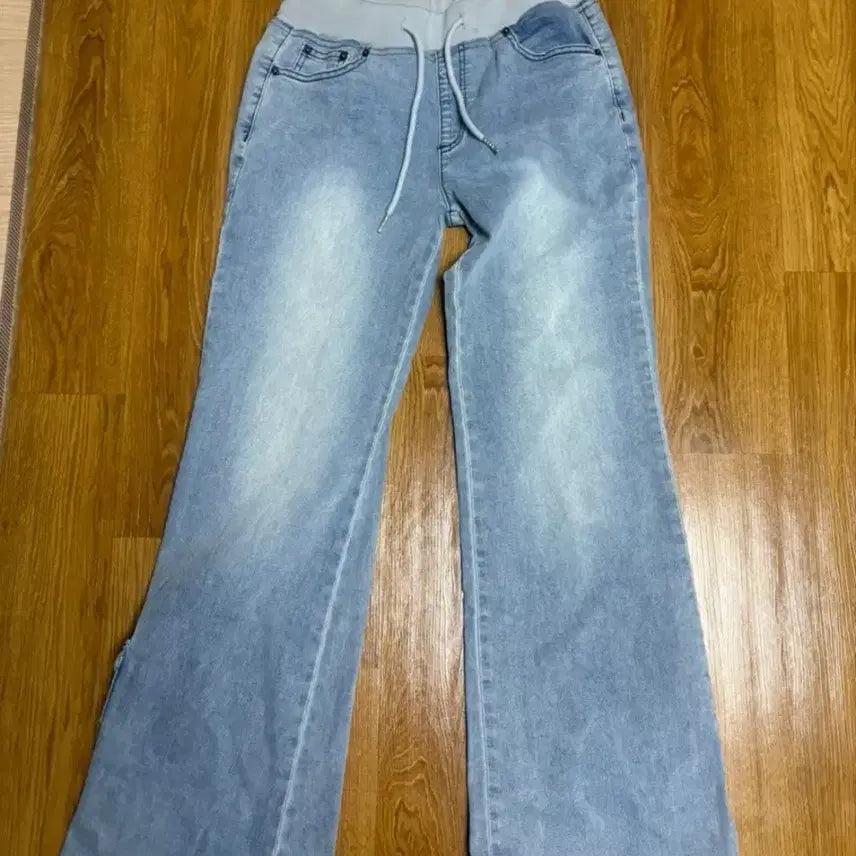 [BUNJANG] Moodlabel Low-Rise Bootcut Jeans / 무드라벨 로우라이즈 부츠컷