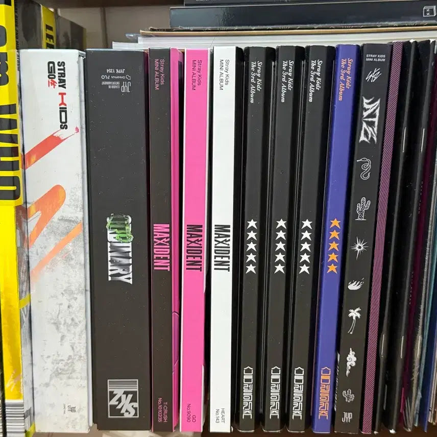 [BUNJANG] Stray Kids Album Bundle Set (Debut to ATE) / 스트레이키즈 앨범 CD 세트 : 데뷔앨범부터 rock까지 일괄