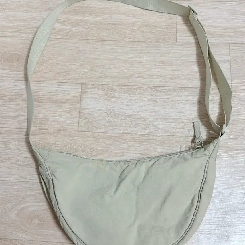 [BUNJANG] Light Beige Crossbody Shoulder Bag / 크로스백 숄더백 라이트 베이지