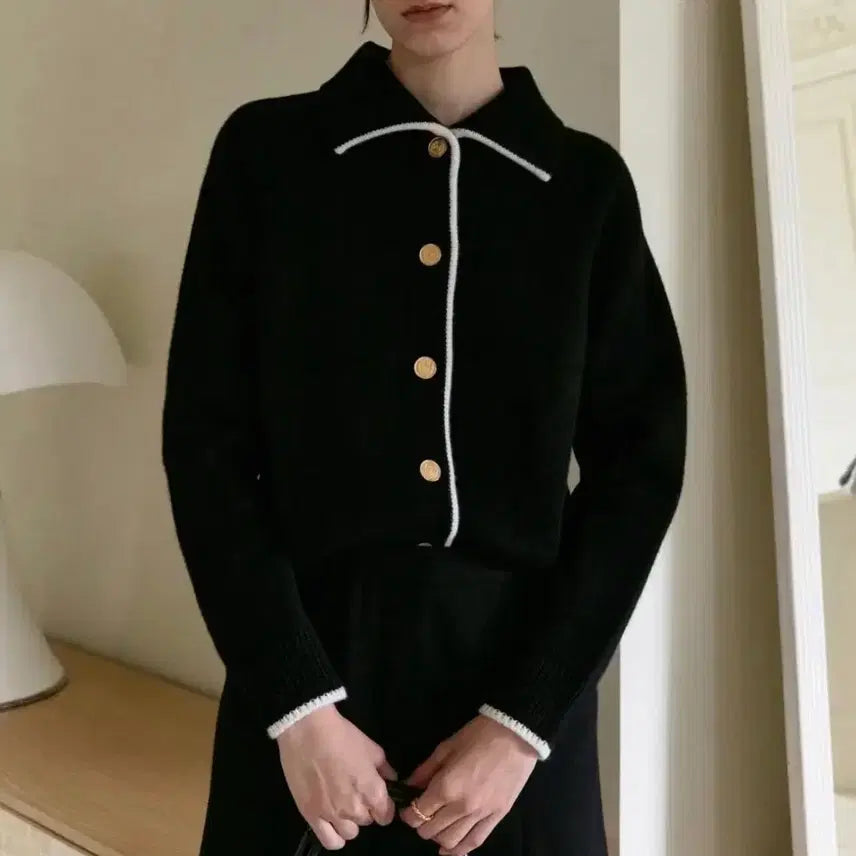 [BUNJANG] Depound Knit Cardigan Black Gold Button Wool Blend / 드파운드 니트 가디건(정가 265,000원)
