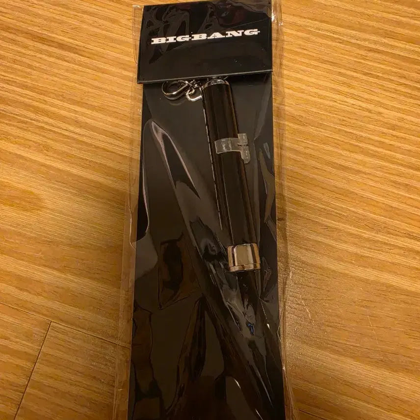 [BUNJANG] BIGBANG 20th Anniversary G-DRAGON LED Keychain (Sealed) / 빅뱅 20주년 LED 키링 G-DRAGON 미개봉