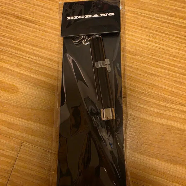 [BUNJANG] BIGBANG 20th Anniversary G-DRAGON LED Keychain (Sealed) / 빅뱅 20주년 LED 키링 G-DRAGON 미개봉