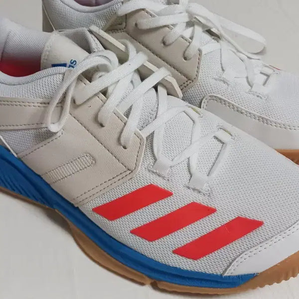 [BUNJANG] Adidas Essence Badminton Shoes Indoor Multi-Purpose / 아디다스 에센스 배드민턴화 탁구화 실내스포츠 멀티화 // 245