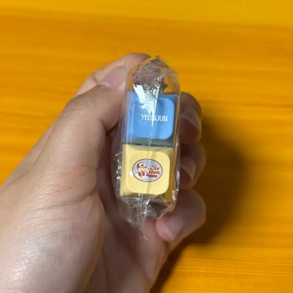 [BUNJANG] TXT Yeonjun Ice Cream Keycap GS25 Sealed / 미개봉) TXT 연준 아이스크림 키캡 GS25