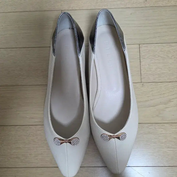 [BUNJANG] Billi Women's Cream Flat Shoes (245) / BILLI 여성 단화245 크림색상