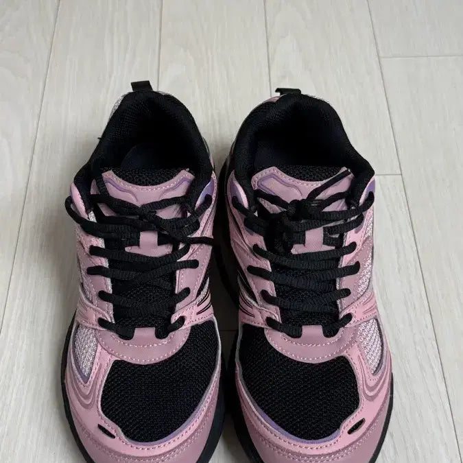 [BUNJANG] Fila Interrun Pink Black Shoes (240) / 휠라 인터런 핑크 블랙 신발(240)