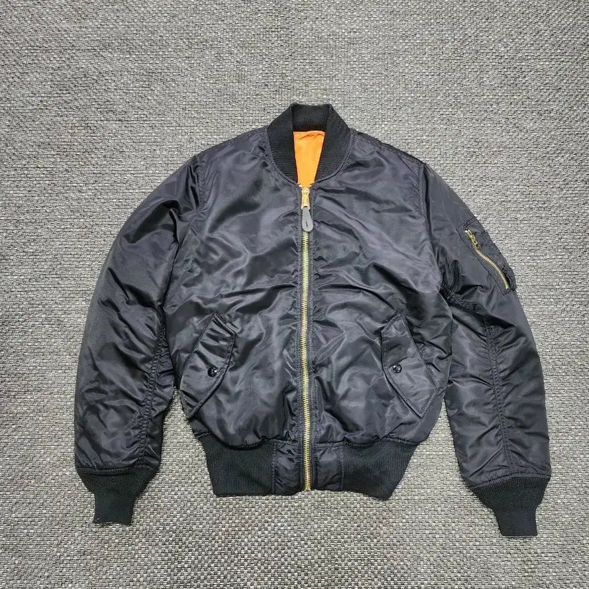 [BUNJANG] Alpha Industries MA-1 Bomber Jacket Black Size S / 알파인더스트리 MA-1 항공 점퍼 블랙 S사이즈