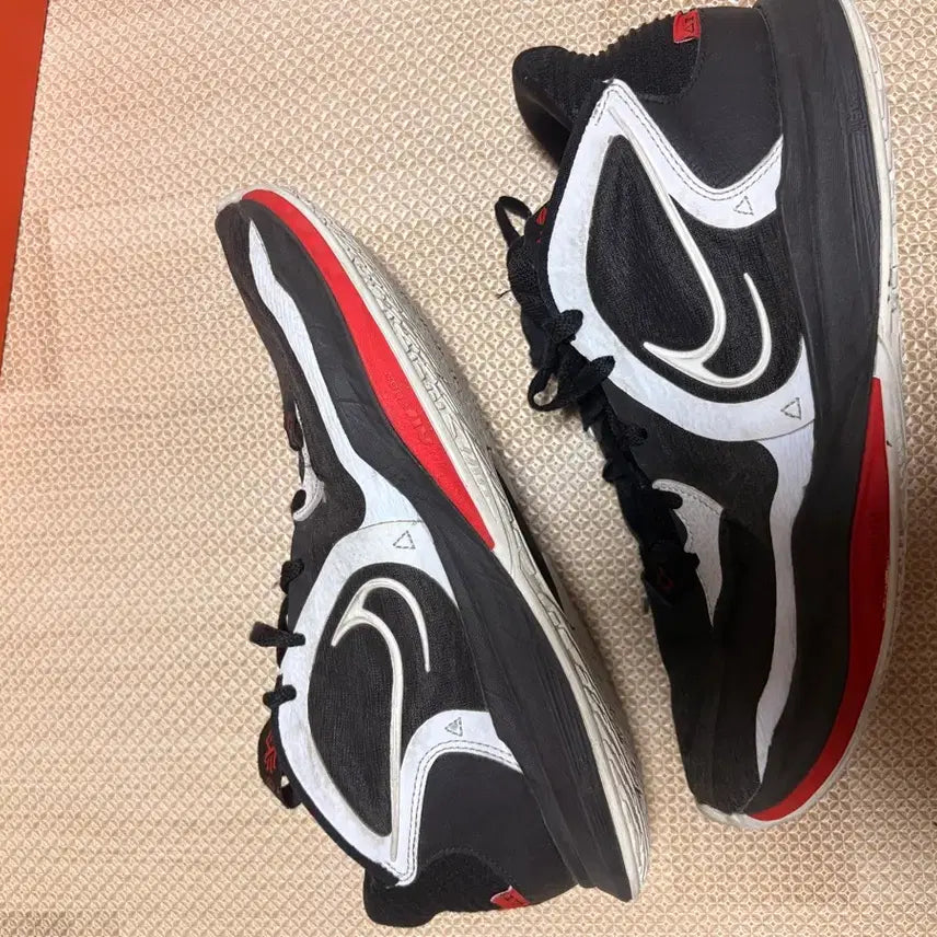 [BUNJANG] Nike Kyrie Low 5 Basketball Shoes / 나이키 카이리 로우5 275