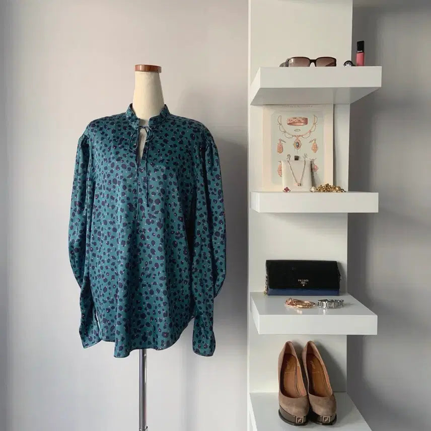 [BUNJANG] SYSTEM Animal Pattern Tie-Neck Puff Blouse / [55] 시스템 SYSTEM 퍼프 블라우스