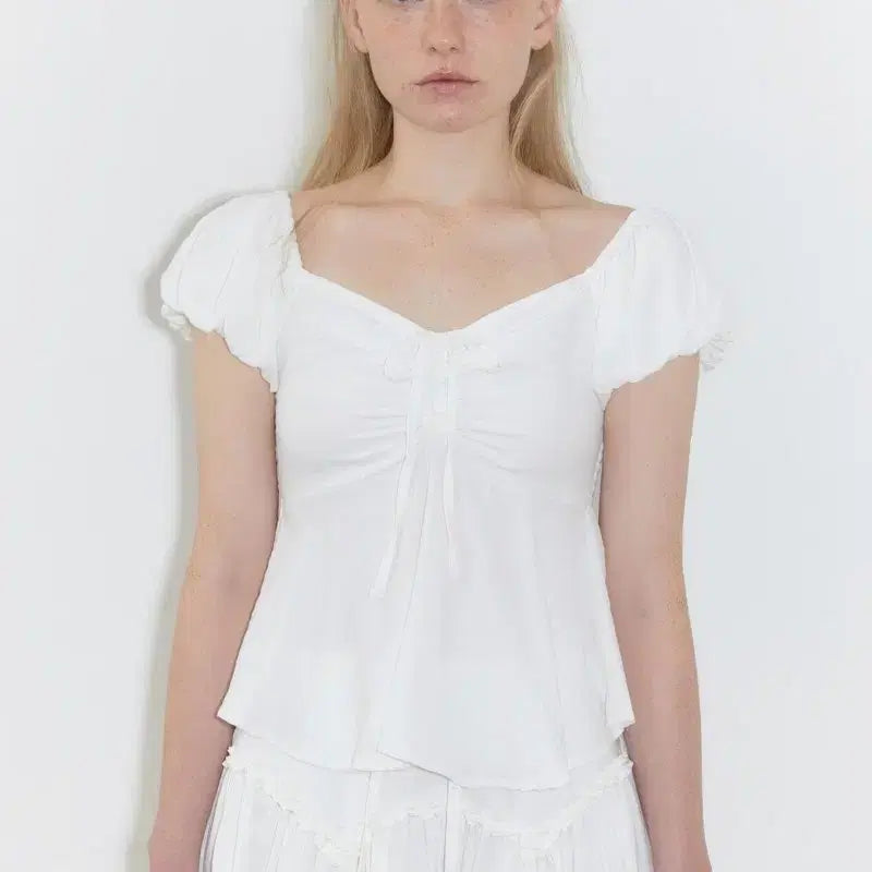 [BUNJANG] Sino Puff Sleeve Shirring Blouse White / 시눈 Puff Sleeve Shirring Blouse (White)