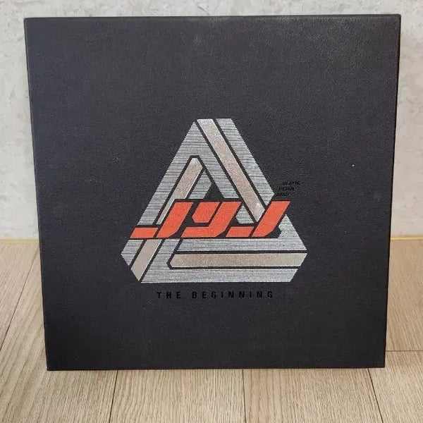[BUNJANG] JYJ The Beginning Special Limited Edition Album / [상태 최상/풀구성] JYJ The Beginning 스페셜 한정반 앨범 (99,999장 한정판)