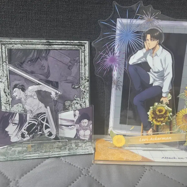 [BUNJANG] Attack on Titan Levi Ackerman Acrylic Stand Set / 진격의 거인(진격거) 리바이 아커만 아크릴 스탠드 2종 일괄