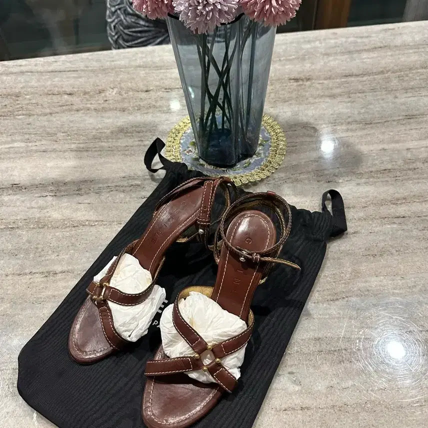 [BUNJANG] Celine Brown Sandals / 셀린느 샌들 브라운