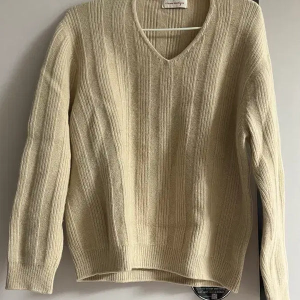 [BUNJANG] Sienne V-Neck Knit / 시엔느 브이넥 니트