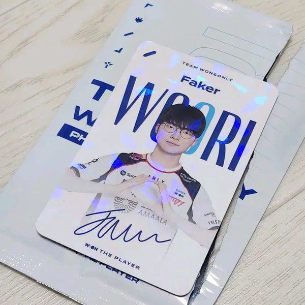 [BUNJANG] T1 Faker Holographic Photocard / 우리은행 T1 페이커 홀로그램 포카