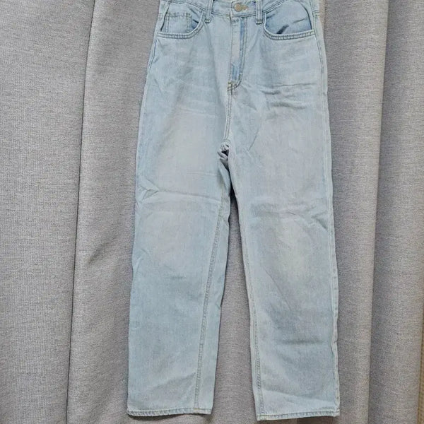 [BUNJANG] 8 Seconds Light Wash Straight Leg Denim Jeans / 에잇세컨즈 연청 일자 데님 청바지